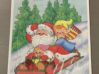 Vintage Childs Christmas Tray Puzzle Santa