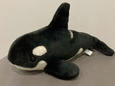 Seaworld Shamu Orca Killer Whale Plush