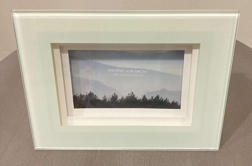 NEW Echo Glass Picture Frame Swing Design