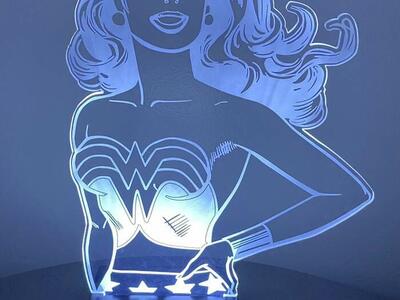 Wonder Woman Lighted Acrylic Lamp Sign