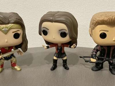 Funko Pop Wonder Woman Hawkeye Marvel DC