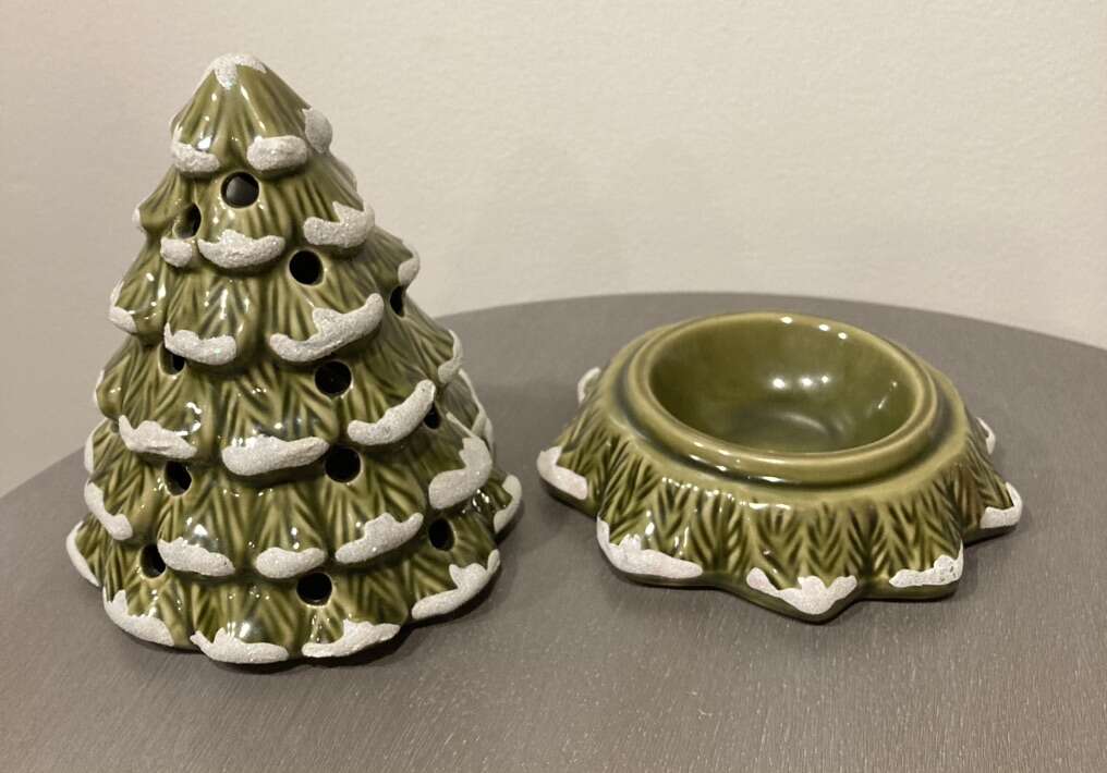 Ceramic Christmas Tree Wax Warmer with Cubes