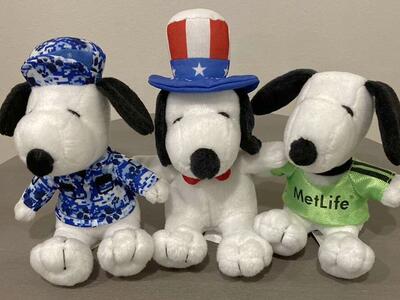 Peanuts Snoopy Plush Dolls