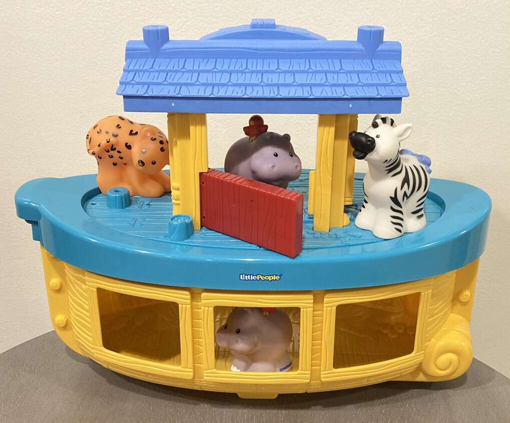 Fisher Price Noah’s Ark Little People Set 2005