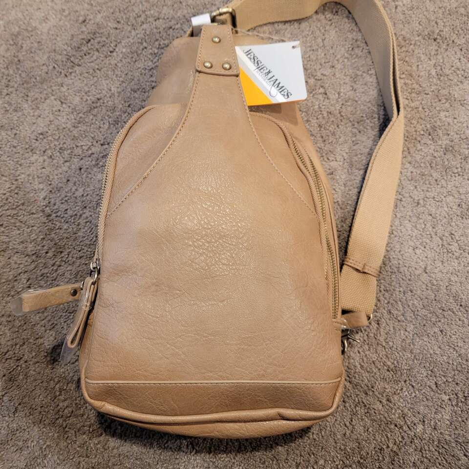 Jessie James concealed carry bag