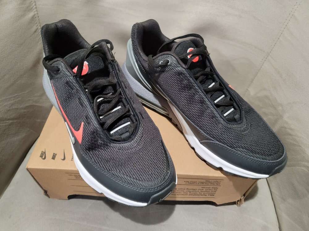 Nike air max pulse 10.5