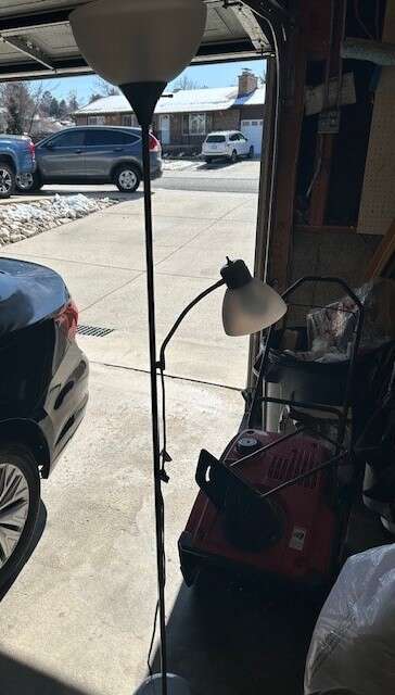 Floor Lamp with top and side lights