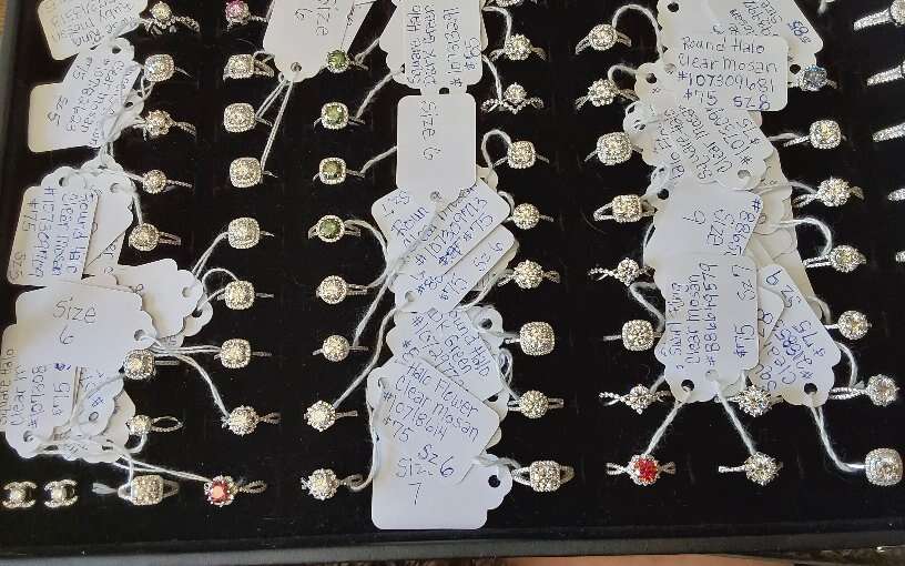 1kt MOISSENITE DIAMOND RINGS  by Renee