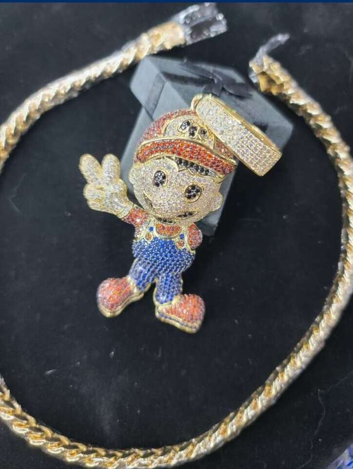 Amazing Collectable Mario Pendant W/ 18" Chain