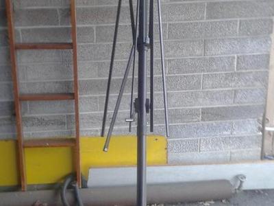 BROKEN BACKYARD UMBRELLAS! FOR PARTS!