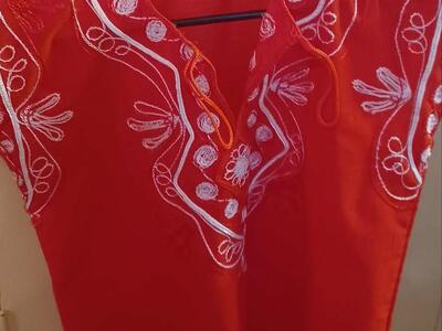 CHERRY RED EMBROIDERED SMOCK TOP !