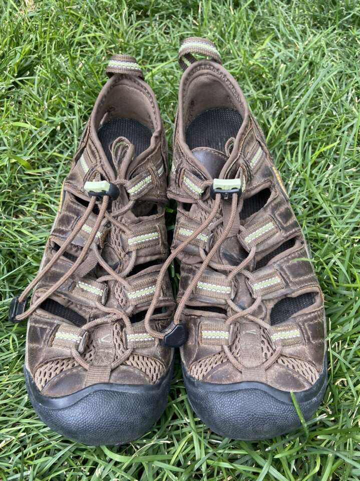 Keen Women’s Size 7 Leather and mesh water shoes for sale in Riverton , UT