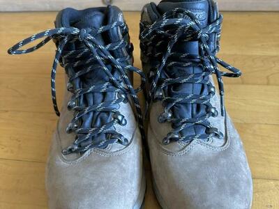 Hi-Tec Size 9 Waterproof Leather, Mid Hiking Boots