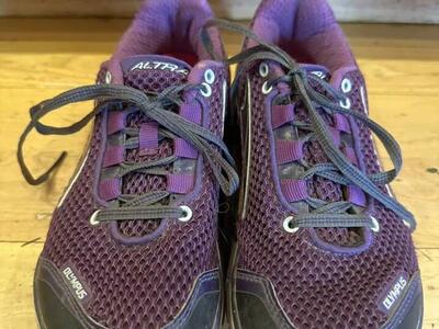 Altra Size 7, Purple Olympus Mesh Running Shoes