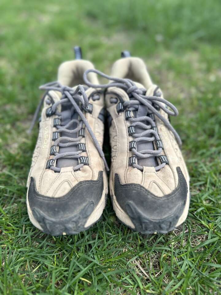 Vasque Mens Size 9.5 Beige/gray Hiking Shoes