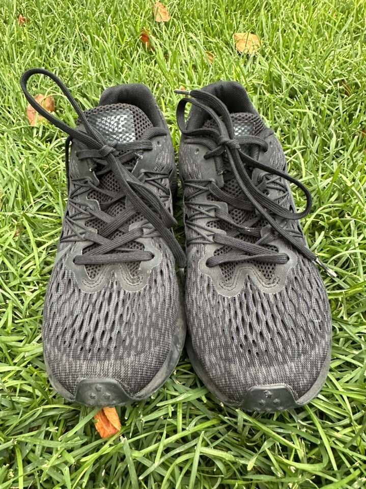 Nike Womens 5.5 Gray Mesh, Trail/Hiking Shoes