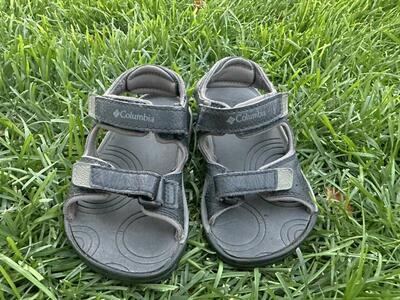 Columbia Toddler Size 9 Black Leather Sandals