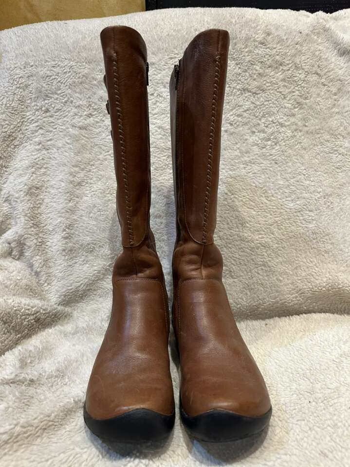 Keen Womens Size 8.5 Knee Hi Brown Leather Boots