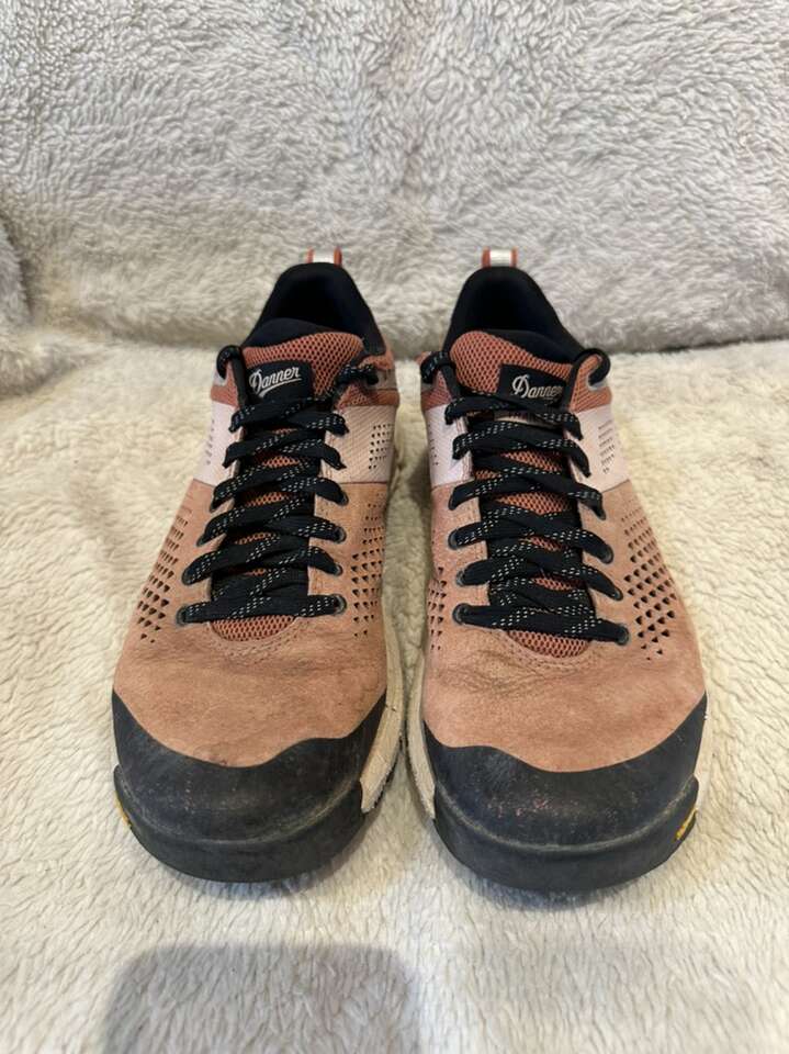 Danner Womens 9 Trail 2650 Peach, Hiking Shoes