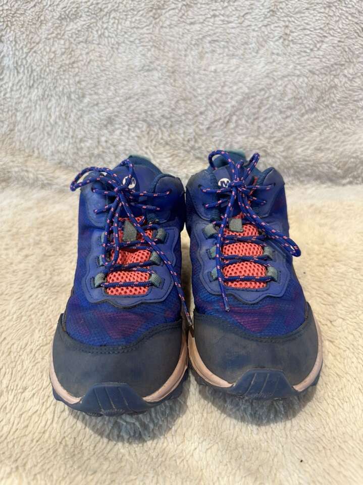 Merrell Youth, Size 4 Waterproof, Hiking Shoes