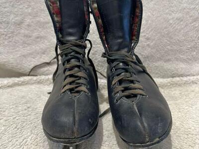 No Brand Men’s Size 7 or wmns 8 Black Flannel Ice Skates