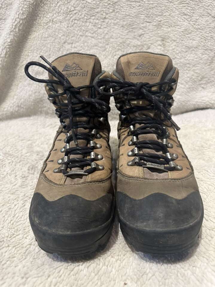 Montrail Goretex Mens Size 8 Leather Hiking Boots