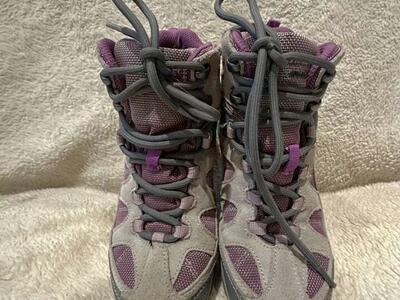 Hi-Tec Youth Size 2 Waterproof Mid Hiking Boots