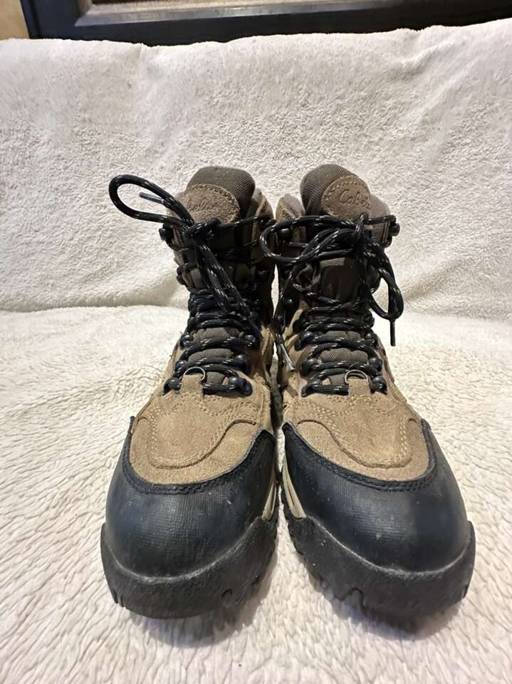 Cabela’s Youth 5 Waterproof Hi Top Hiking Boots