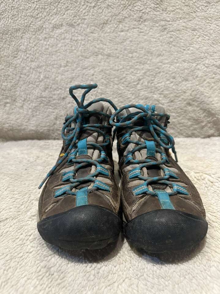 Keen Women’s Size 7 Waterproof Mid Hiking Boots
