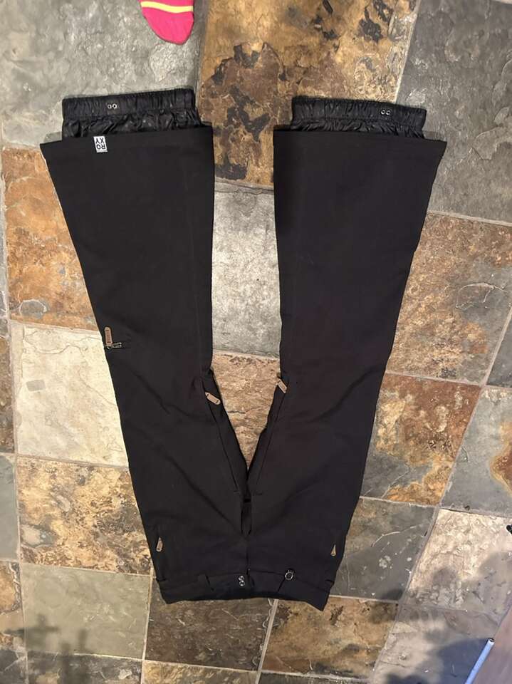 Roxy Women’s Size S Black Snowboard Pants