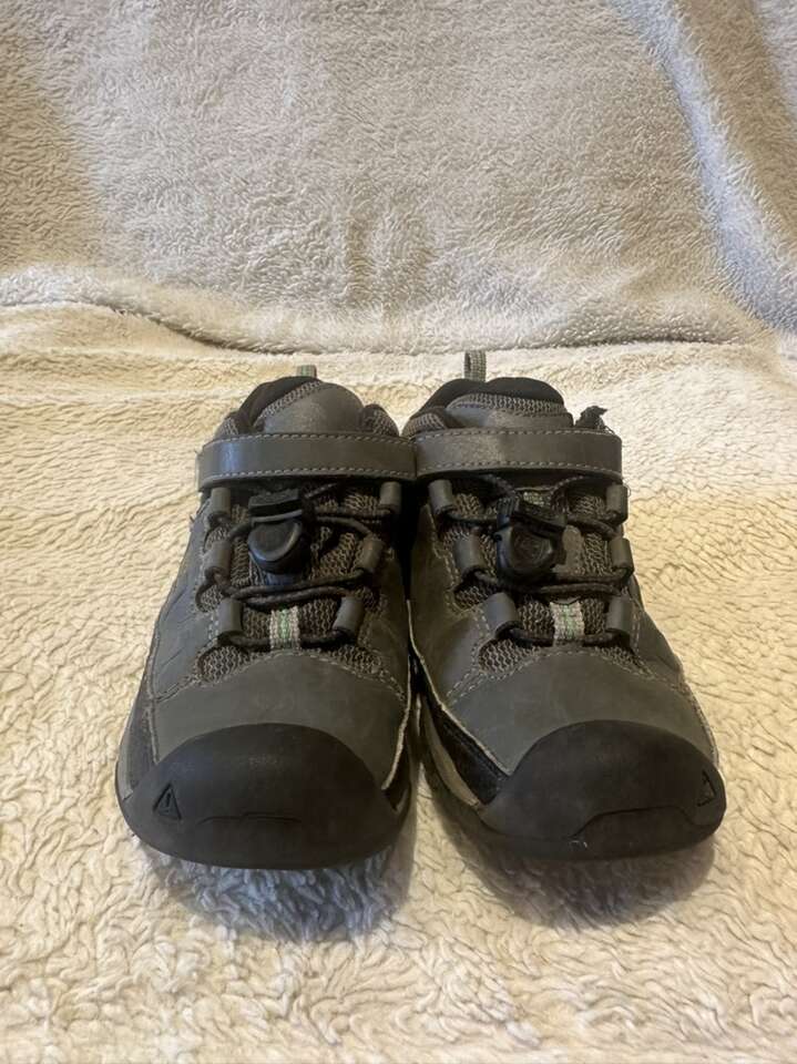 Keen Toddler Size 12, Gray Wtrprf Hiking Shoes