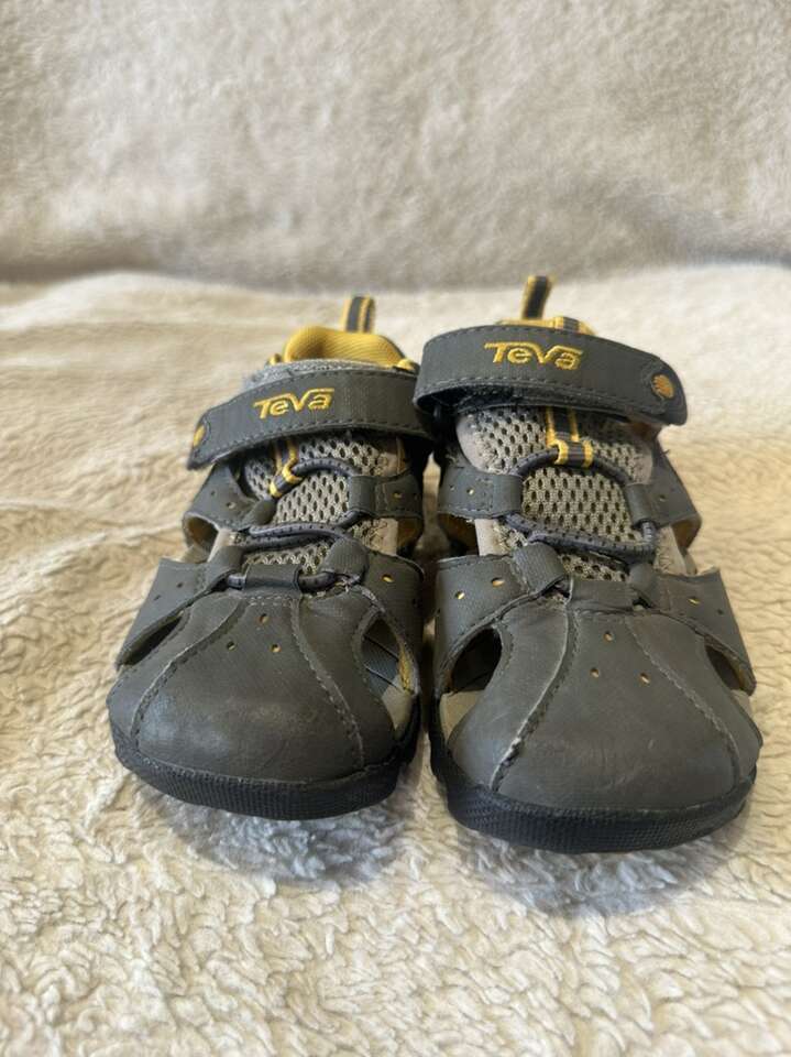 Teva Toddler Size 12 Hiking Or Water Sandals