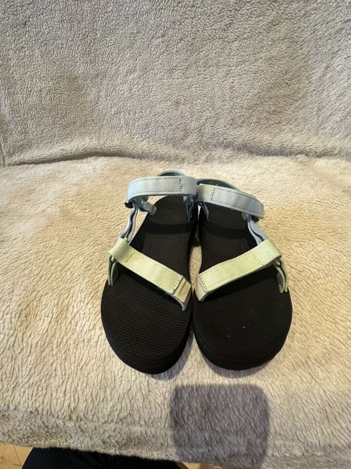 Teva Youth Size 4 Pastel Sports Sandals