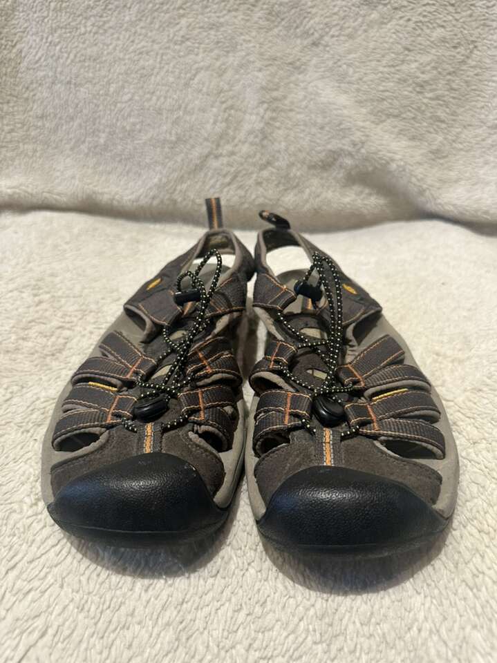 Keen Men’s Size 9 Gray Wtrprf Hiking Sandals