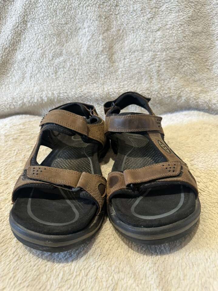 Keen Men’s Size 13 Brown Teva Style Sandals