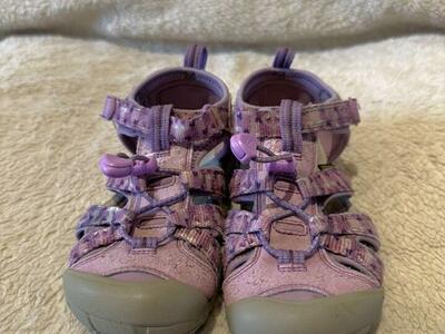 Keen Youth Size 1 LIght Purple Hiking Sandals
