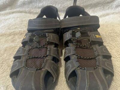 Teva Men’s Size 12 Brown Hiking/Water Sandals