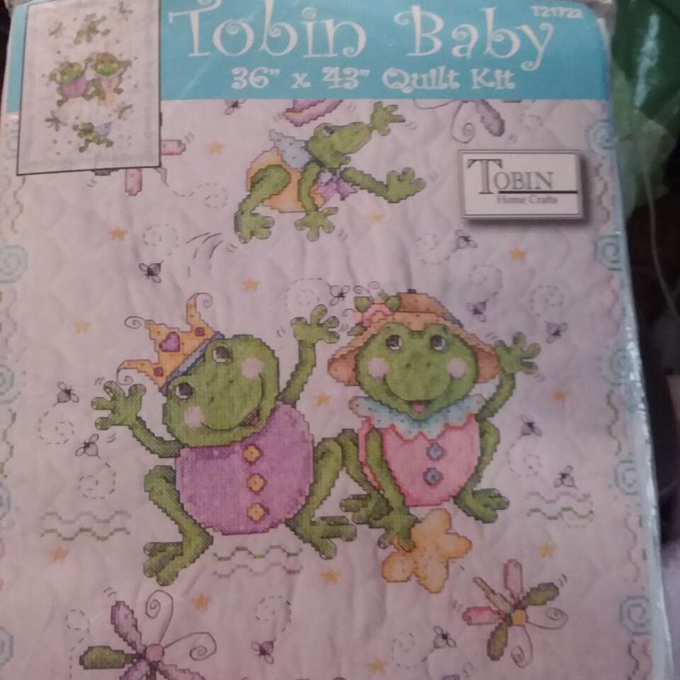 BABY BLANKET  TO EMBROIDER....CUTE FROGS!