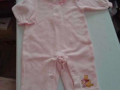 SUPER SOFT WINNIE THE POOH OUTFIT. 0-3 MO