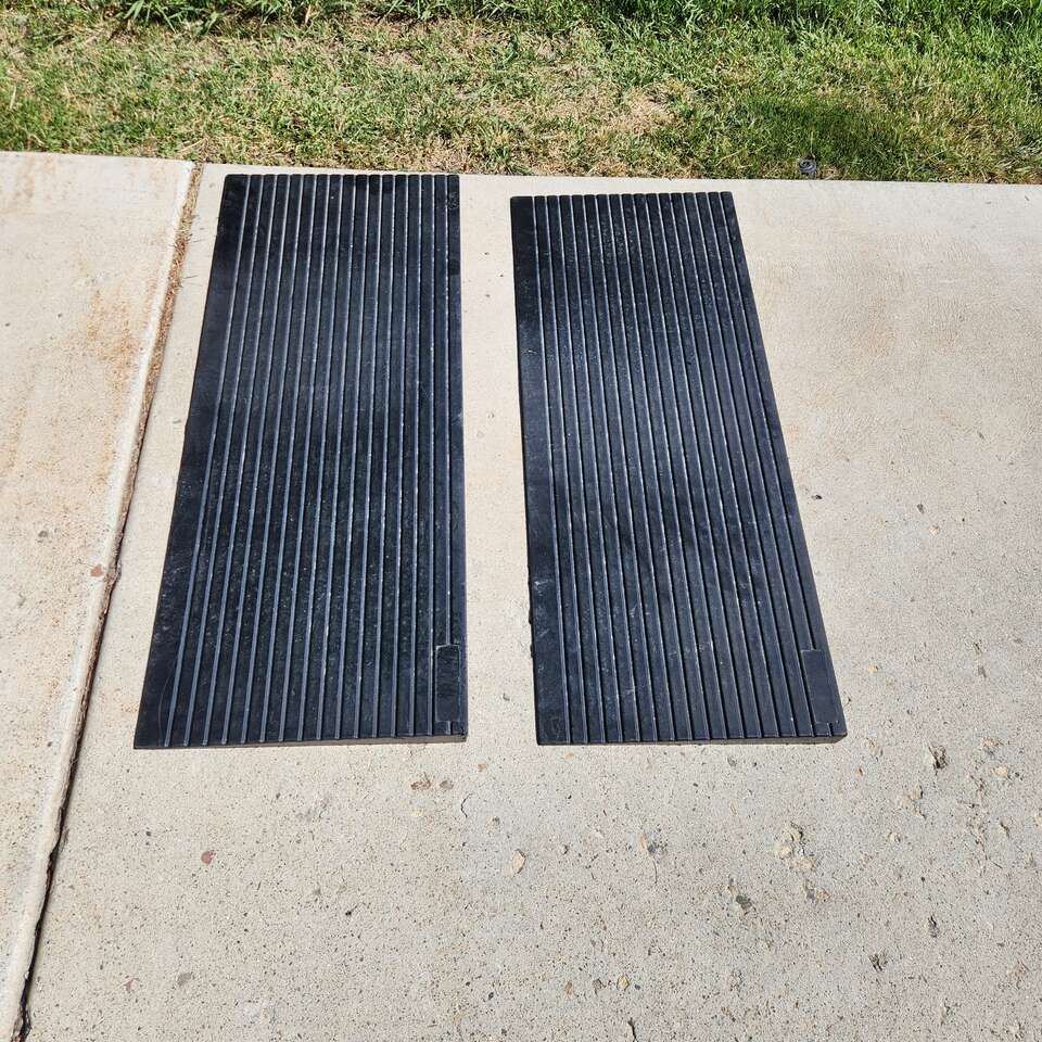 Rubber Threshold Tapered Ramp 1.5" Rise x 39" x 15.5"