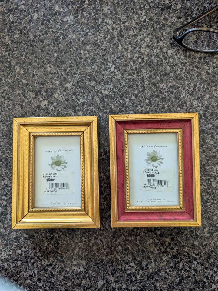 Photo frames 2.5x3.5"