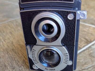 Kikkerland No. 0668 Camera Pencil Sharpener