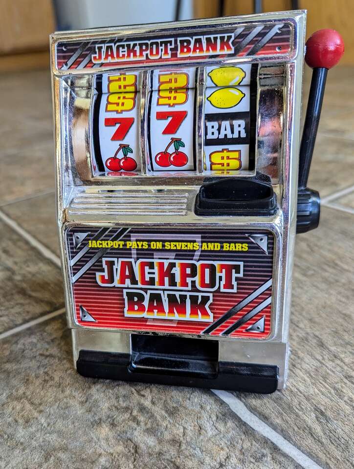 Jackpot Bank - Casino Style Saving Bank