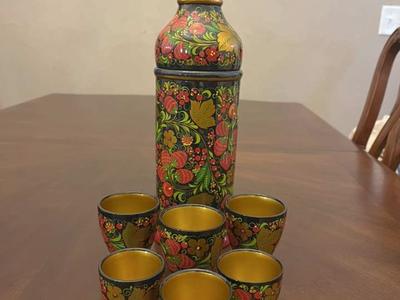 Set Of Wine Bottle Holder W/ Cups (Traditional)