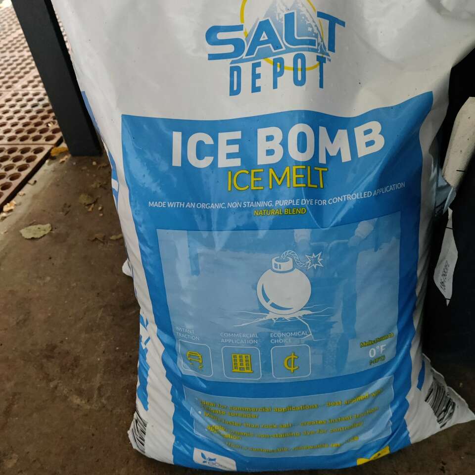Snow & Ice Melt Ice Bomb Salt 50 pound bag $10