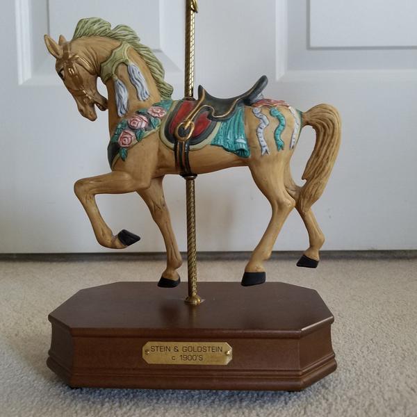 Collectable wind up carousel horse