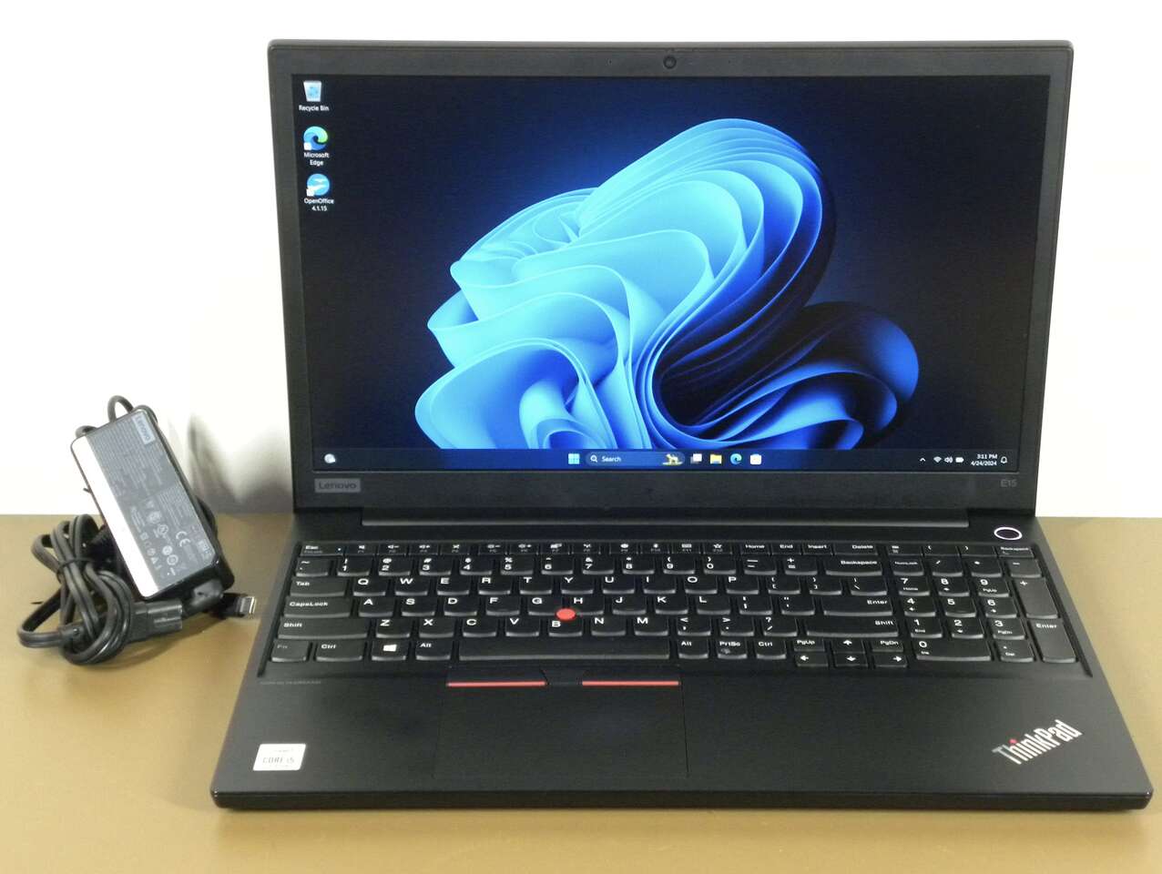 Lenovo E15 Laptop i5-10210u 512GB M.2 16GB