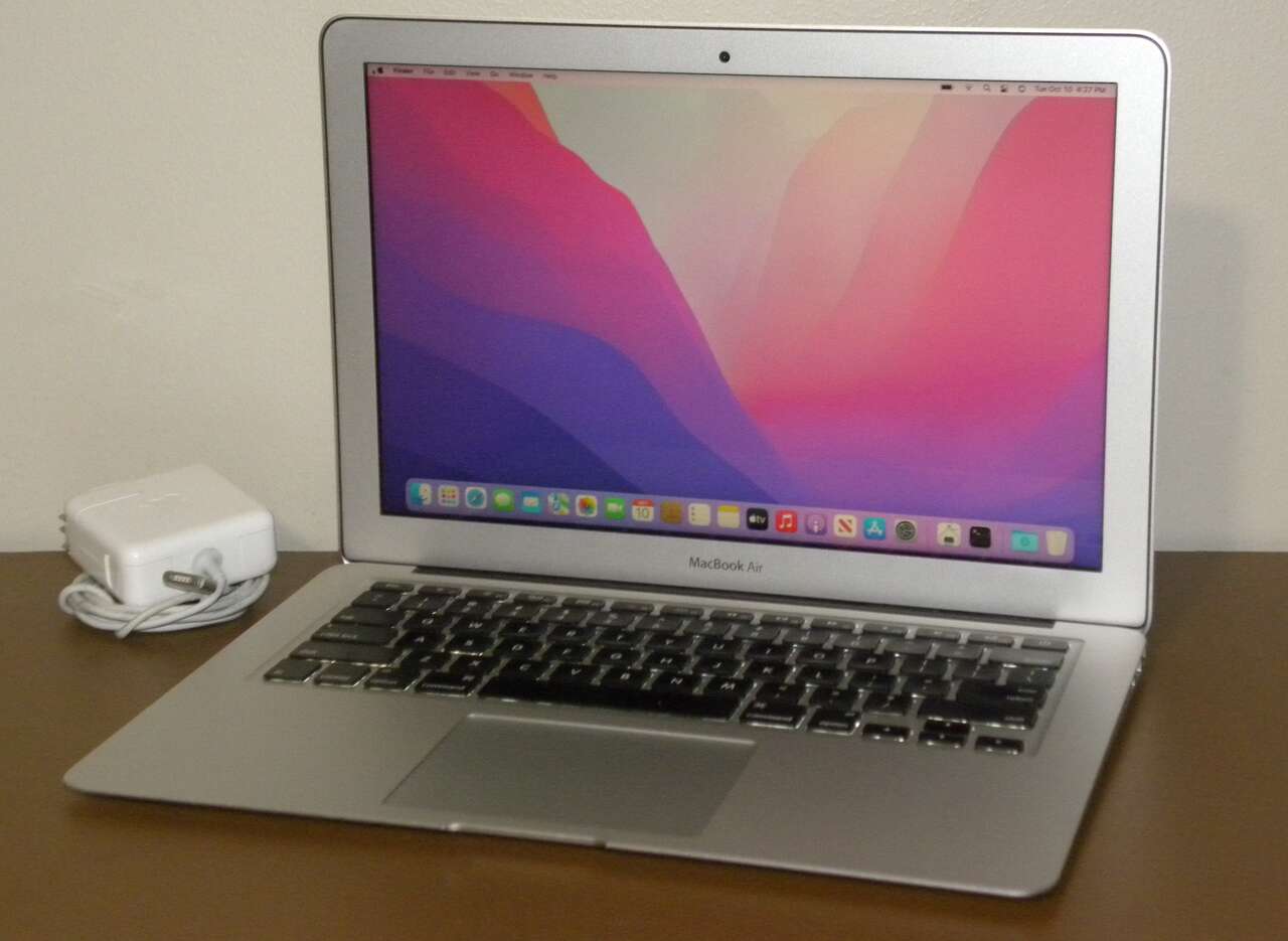 Apple Macbook Air 13” Early 2015 i5 128GB 8GB