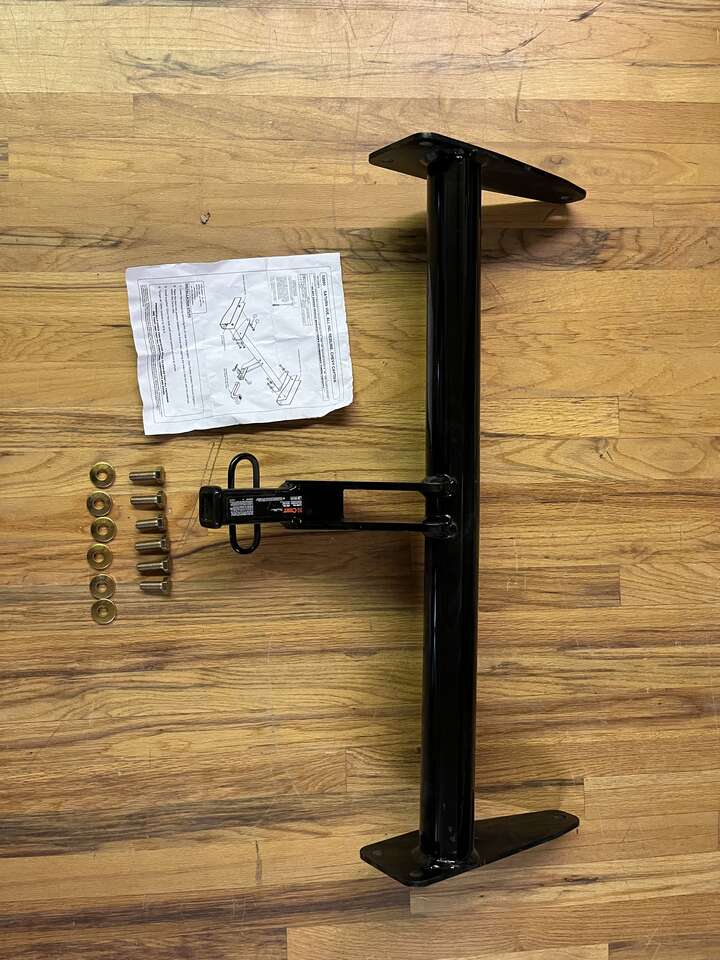 Curt 12095 Class 2 Trailer Hitch with 1-1/4IN Receiver For 2012 - 2015 Chevrolet Captiva Sport 2008 - 2010 Saturn Vue