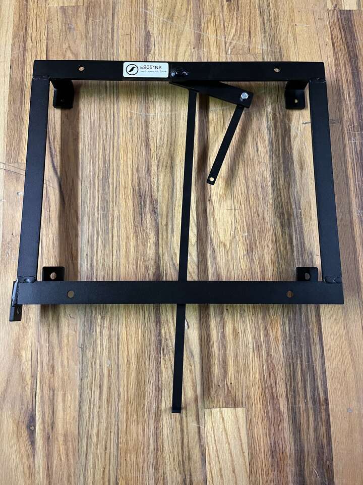 Corbeau 03-06 TJ Jeep passenger side seat bracket E2051NS